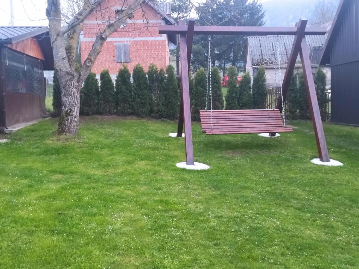 House Pribic Hotell Vrelo Koreničko Exteriör bild