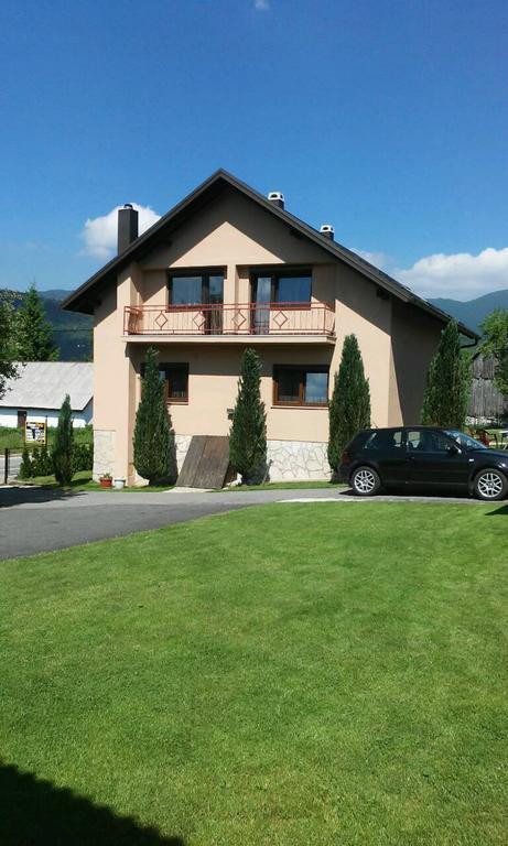 House Pribic Hotell Vrelo Koreničko Exteriör bild