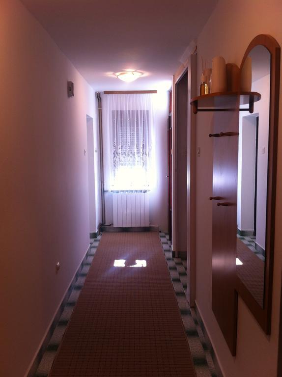 House Pribic Hotell Vrelo Koreničko Rum bild
