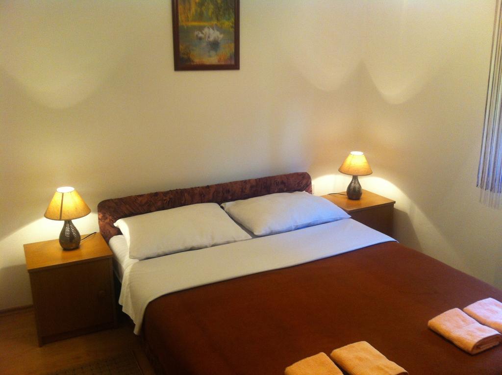House Pribic Hotell Vrelo Koreničko Rum bild