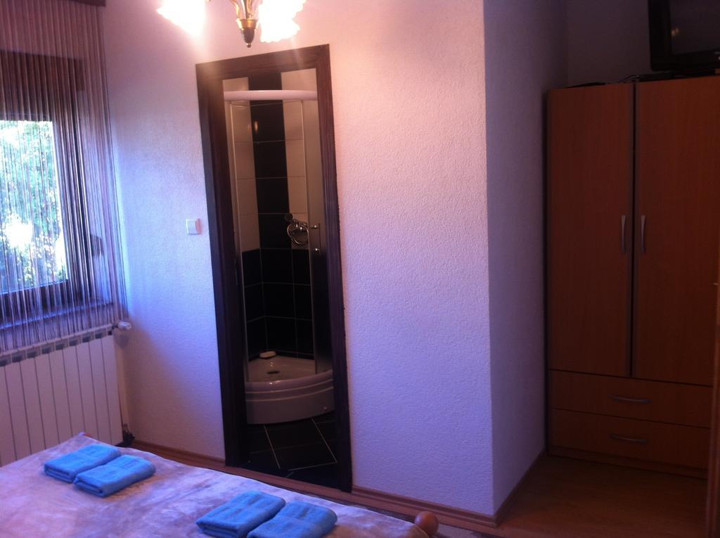 House Pribic Hotell Vrelo Koreničko Rum bild