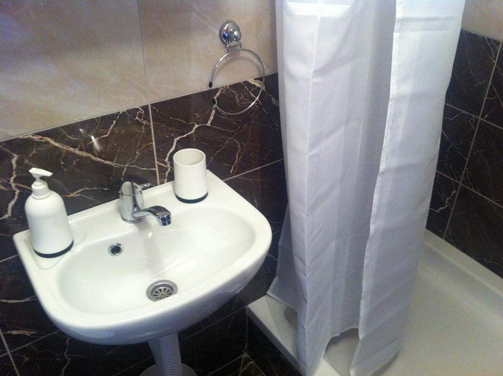 House Pribic Hotell Vrelo Koreničko Rum bild