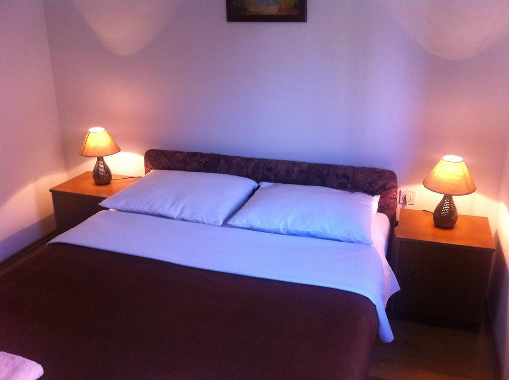 House Pribic Hotell Vrelo Koreničko Rum bild