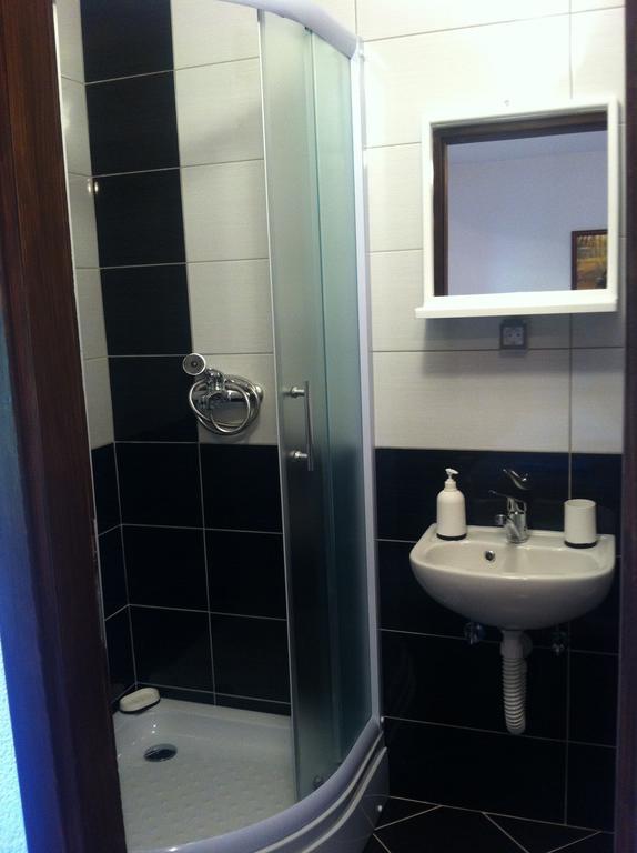 House Pribic Hotell Vrelo Koreničko Rum bild