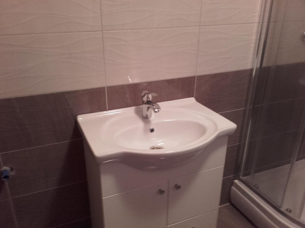 House Pribic Hotell Vrelo Koreničko Exteriör bild