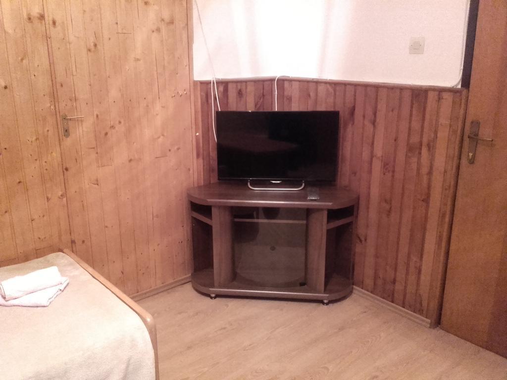 House Pribic Hotell Vrelo Koreničko Exteriör bild